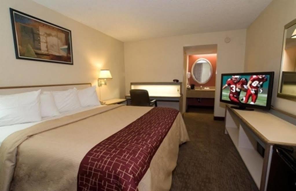 Red Roof Inn Danville, Pa Eksteriør billede